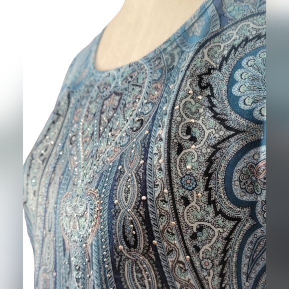 World Unity Pom Pom Fringe Blouse - Picture 4 of 10